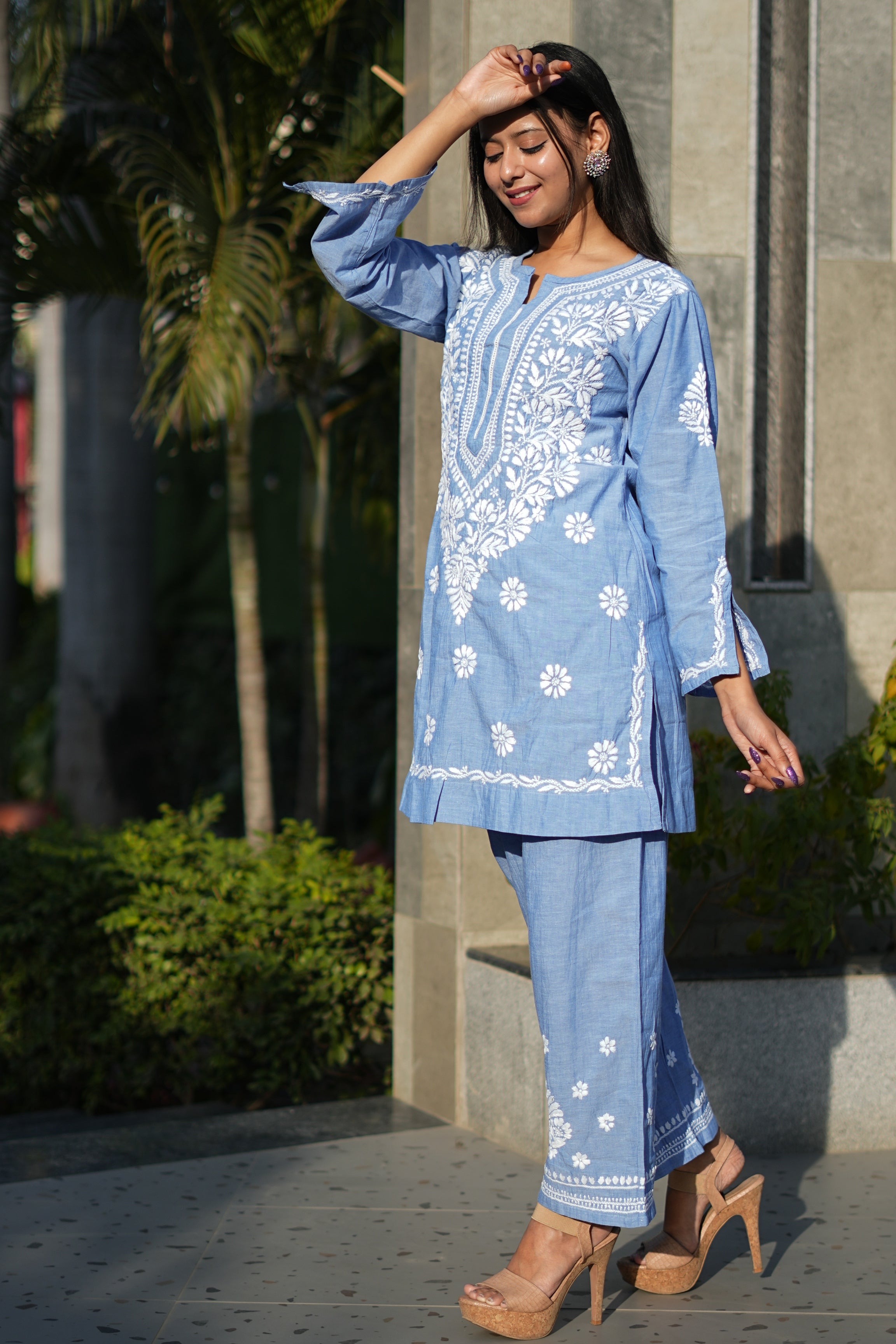 blue Avadh Chikan