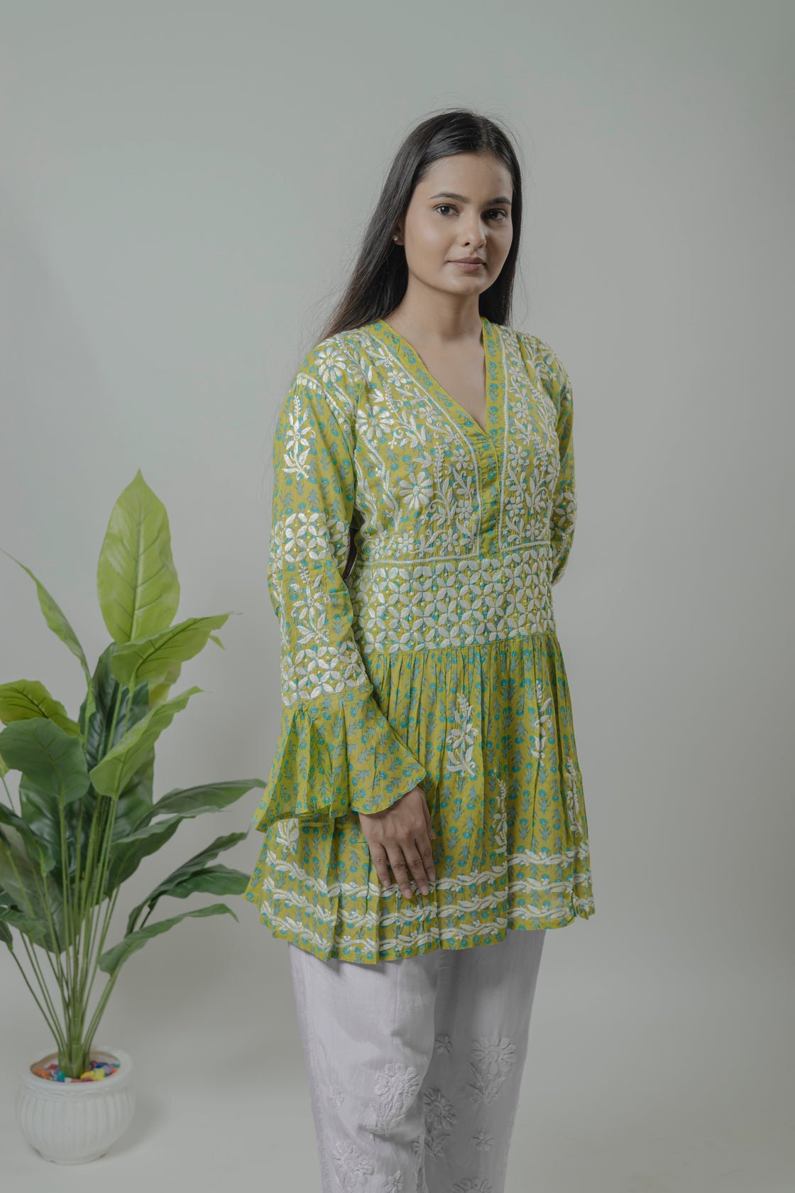 Mul Mul cotton short kurti Avadh Chikan